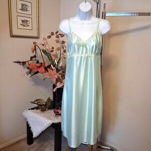NEW Women’s Green Lace Chemise Nightgown Adjustable Straps Nightie 8M